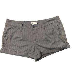 American Eagle Outfitters size 14 cuffed herringbone shorts